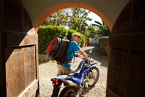 Your First Backpack: 6 Ways to Ensure a Perfect Fit