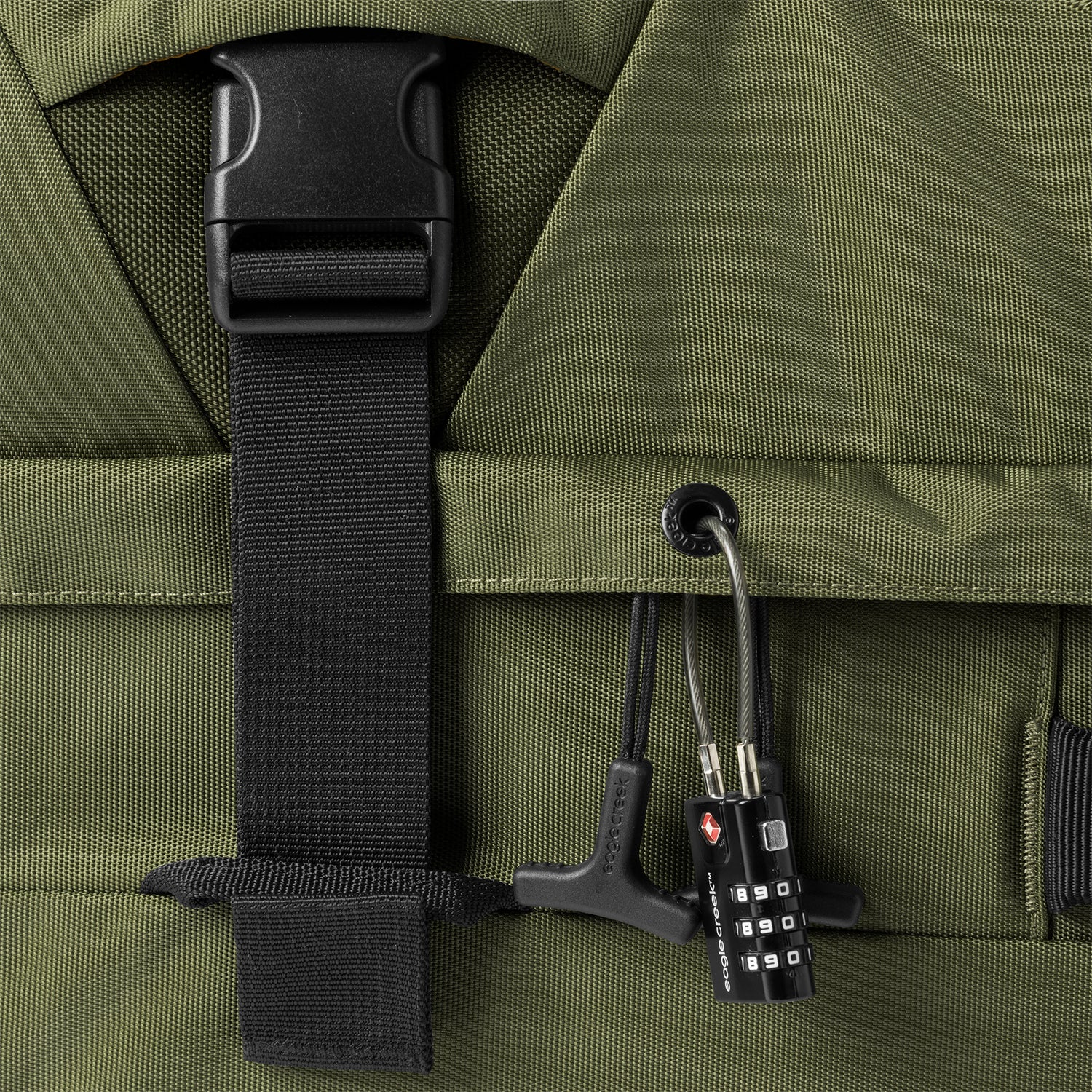 Green Extra Large Rolling Luggage Eagle Creek